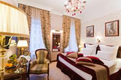 هتل چهار ستاره بگلدن سراینگل سنت پترزبورگ  - Gold Triangle hotel