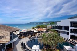 هتل پنج ستاره بای اند بیچ کلاب پوکت - The Bay and Beach Club