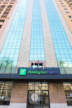 هتل سه ستاره هالیدی این اکسپرس ایروان - Holiday Inn Express - Yerevan