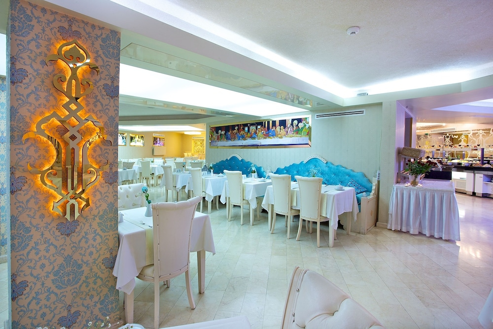 فضای رستورانی و صبحانه هتل ایپک پالاس استانبول 104120