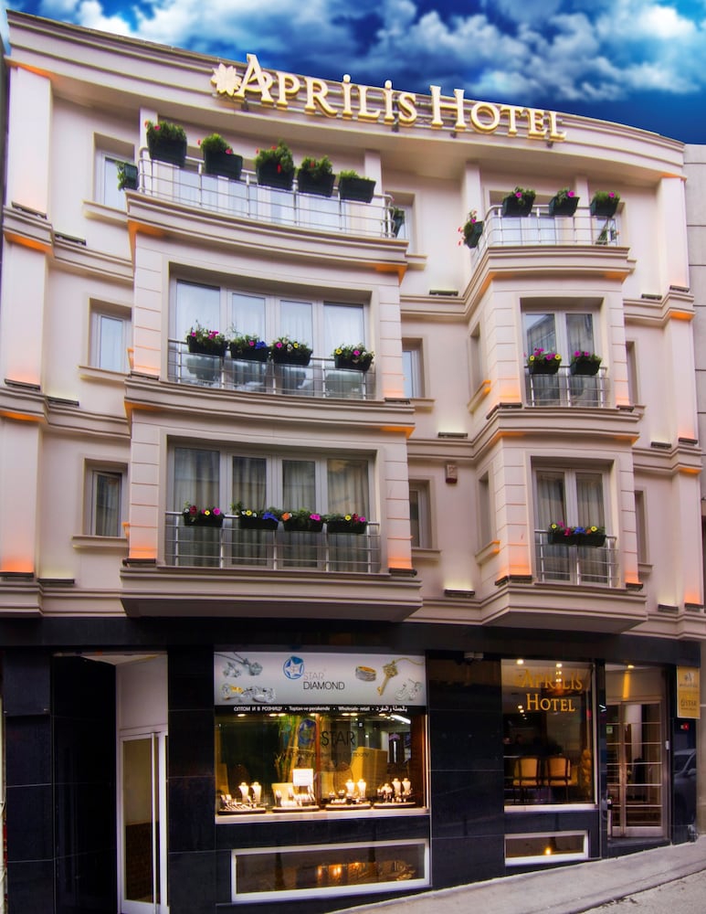 نمای بیرونی هتل آپریلز استانبول 105678