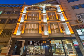 نمای بیرونی هتل آپریلز استانبول 105696