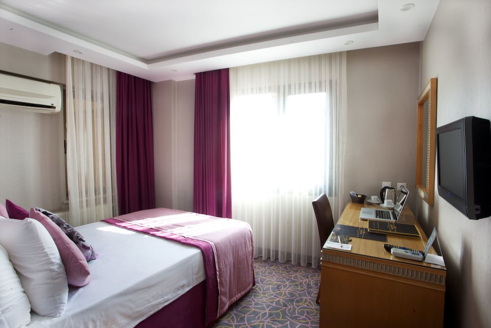 فضای اتاق های هتل کارلتون استانبول 106437