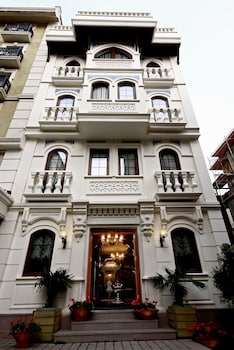 نمای بیرونی هتل نیلز استانبول 111872