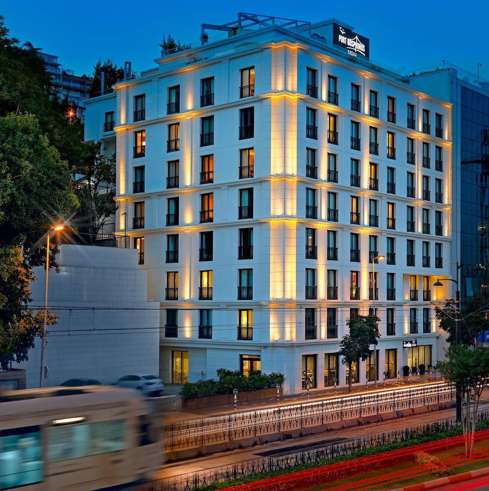 نمای بیرونی هتل پورت بسفروس استانبول 112263