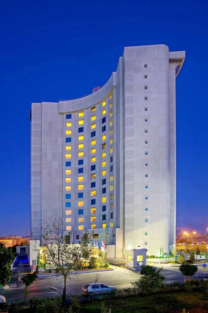نمای بیرونی هتل کورتیارد ماریوت تیرپورت استانبول 114826