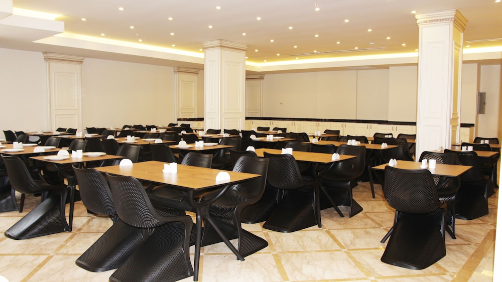 فضای رستورانی و صبحانه هتل پالده استانبول 118132