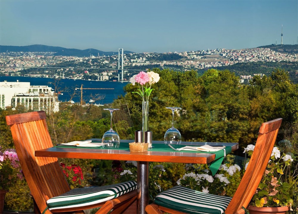 فضای بیرونی هتل گرمیر پالاس استانبول 120470
