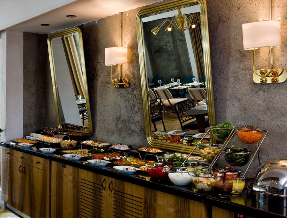 فضای رستورانی و صبحانه هتل د مارمارا شیشلی استانبول 120502