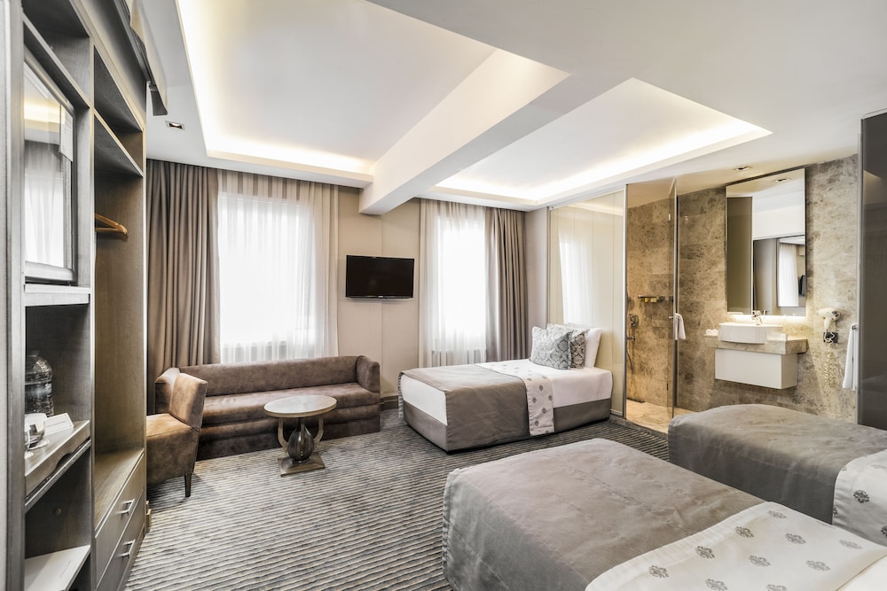 فضای اتاق های هتل گرند بیازید استانبول 121576