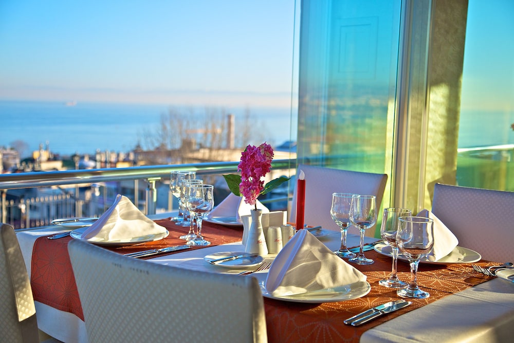 فضای رستورانی و صبحانه هتل لیدی دیانا استانبول 121916