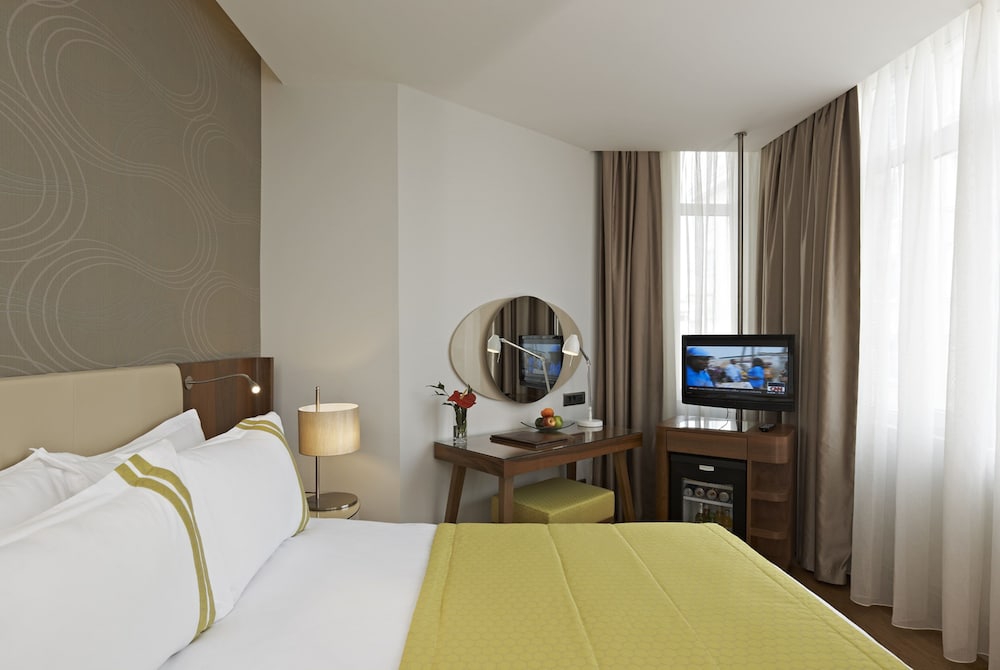 فضای اتاق های هتل سناتور تکسیم استانبول 126311