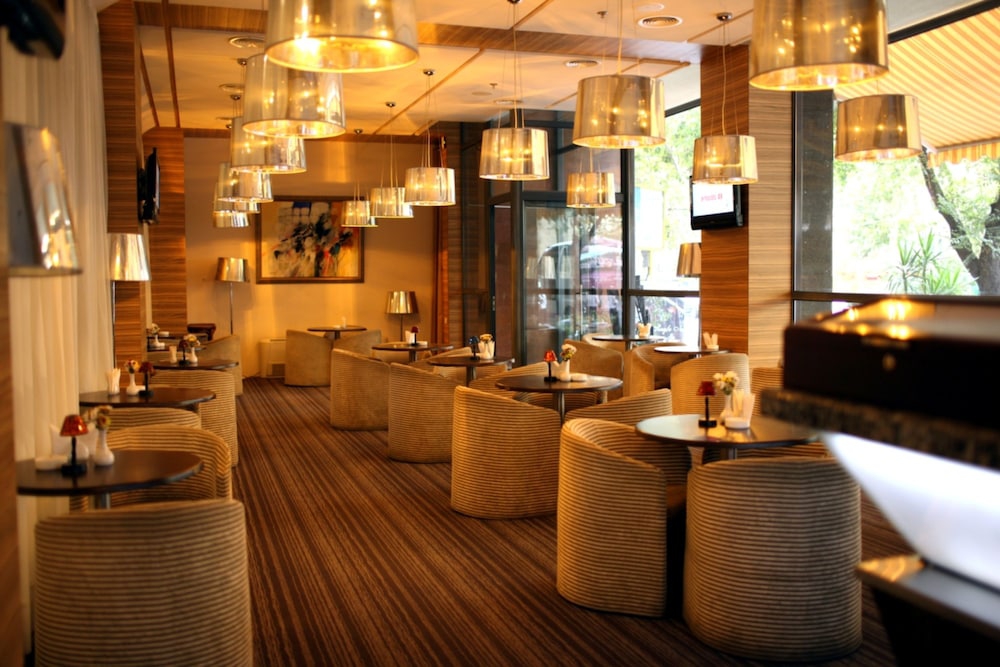 فضای رستورانی و صبحانه هتل آنی پلازا ایروان 129542