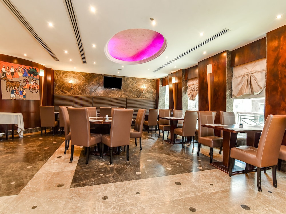 فضای رستورانی و صبحانه هتل لندمارک سامیت دبی 134060