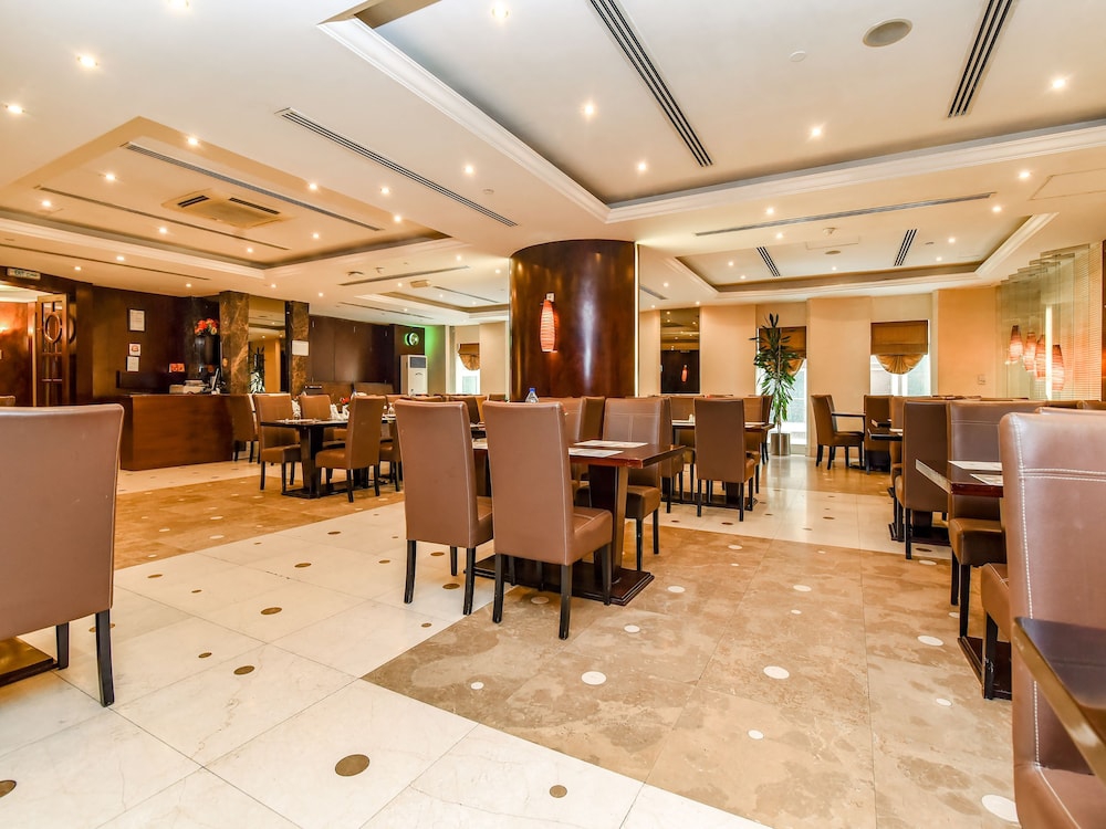 فضای رستورانی و صبحانه هتل لندمارک سامیت دبی 134067