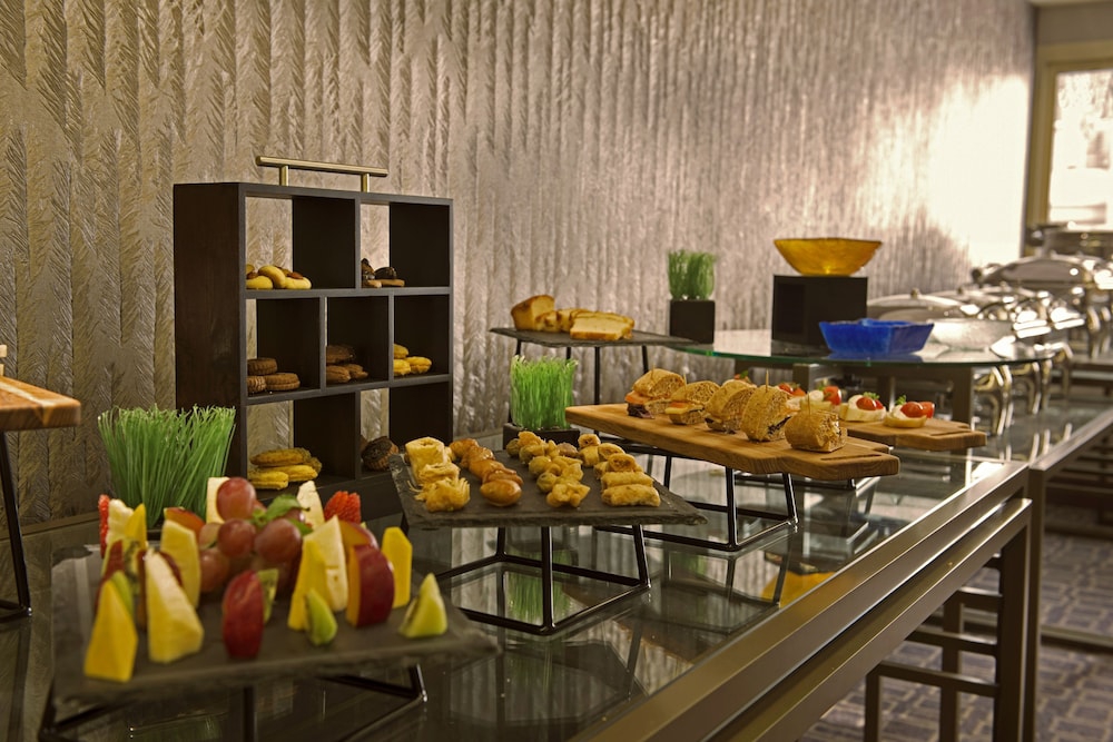 فضای رستورانی و صبحانه هتل مینا پلازا البرشا دبی 137508