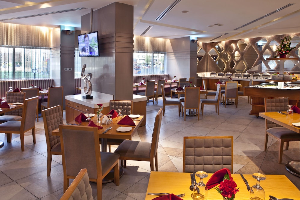 فضای رستورانی و صبحانه هتل لندمارک گرند دیره دبی 137916