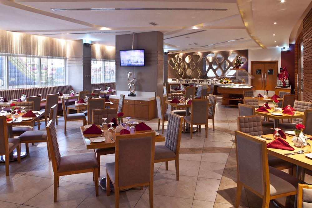 فضای رستورانی و صبحانه هتل لندمارک گرند دیره دبی 137917