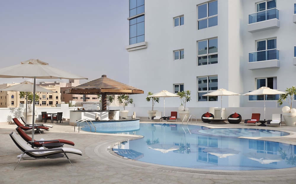 استخر هتل حیات پالاس جمیرا دبی 138451