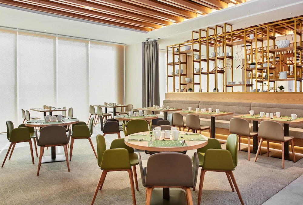 فضای رستورانی و صبحانه هتل هیلتون گاردن این امارات مال دبی 138679