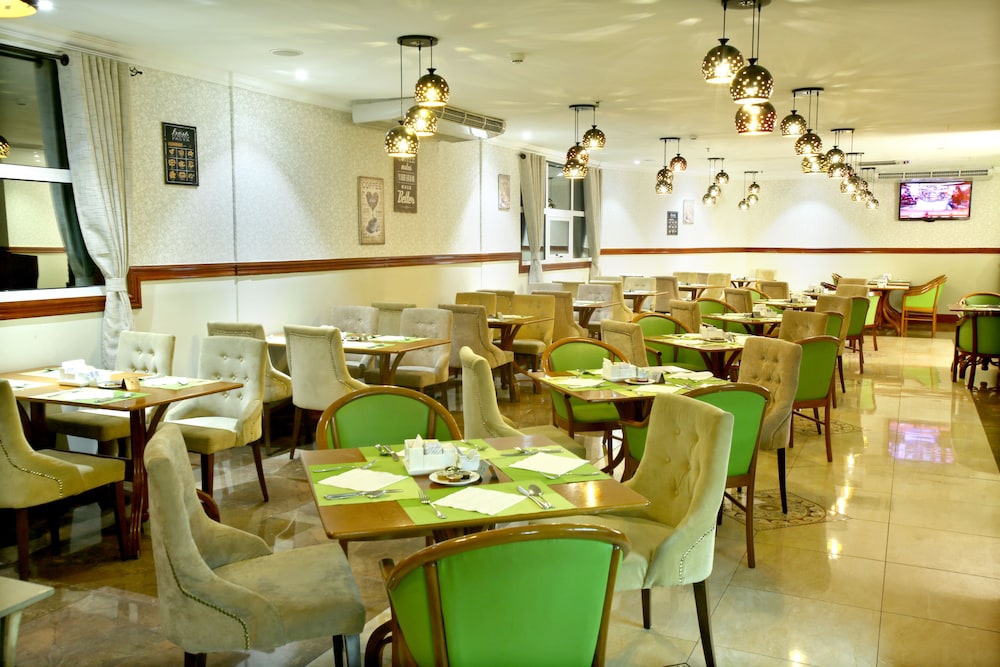 فضای رستورانی و صبحانه هتل اکسلسیور داون تاون دبی 139965