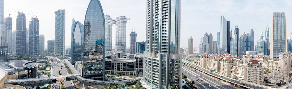 نمای بیرونی هتل آپارتمان چهار ستاره دریم این دبی مال دبی 140213