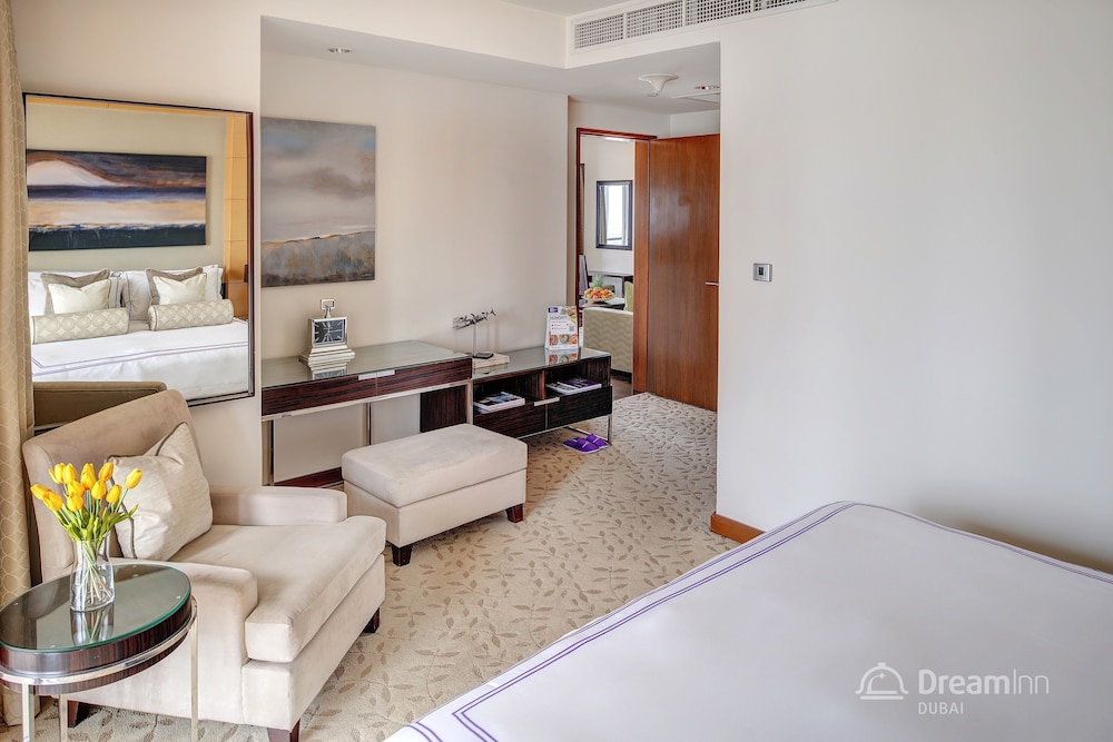 فضای اتاق های هتل آپارتمان چهار ستاره دریم این دبی مال دبی 140215