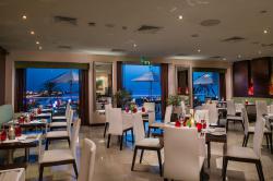 هتل چهار ستاره کرون پلازا مسقط عمان - Crowne Plaza Muscat