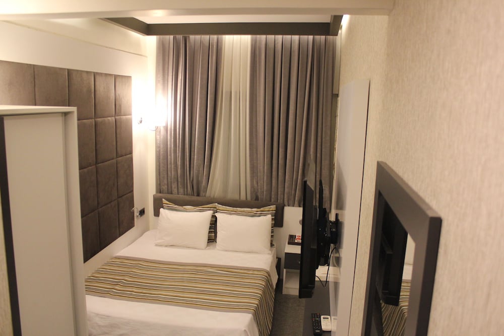 فضای اتاق های هتل تکسیم پالمیه استانبول 160677