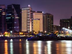 هتل پنج ستاره البندر روتانا دبی - Al Bandar Rotana – Dubai Creek